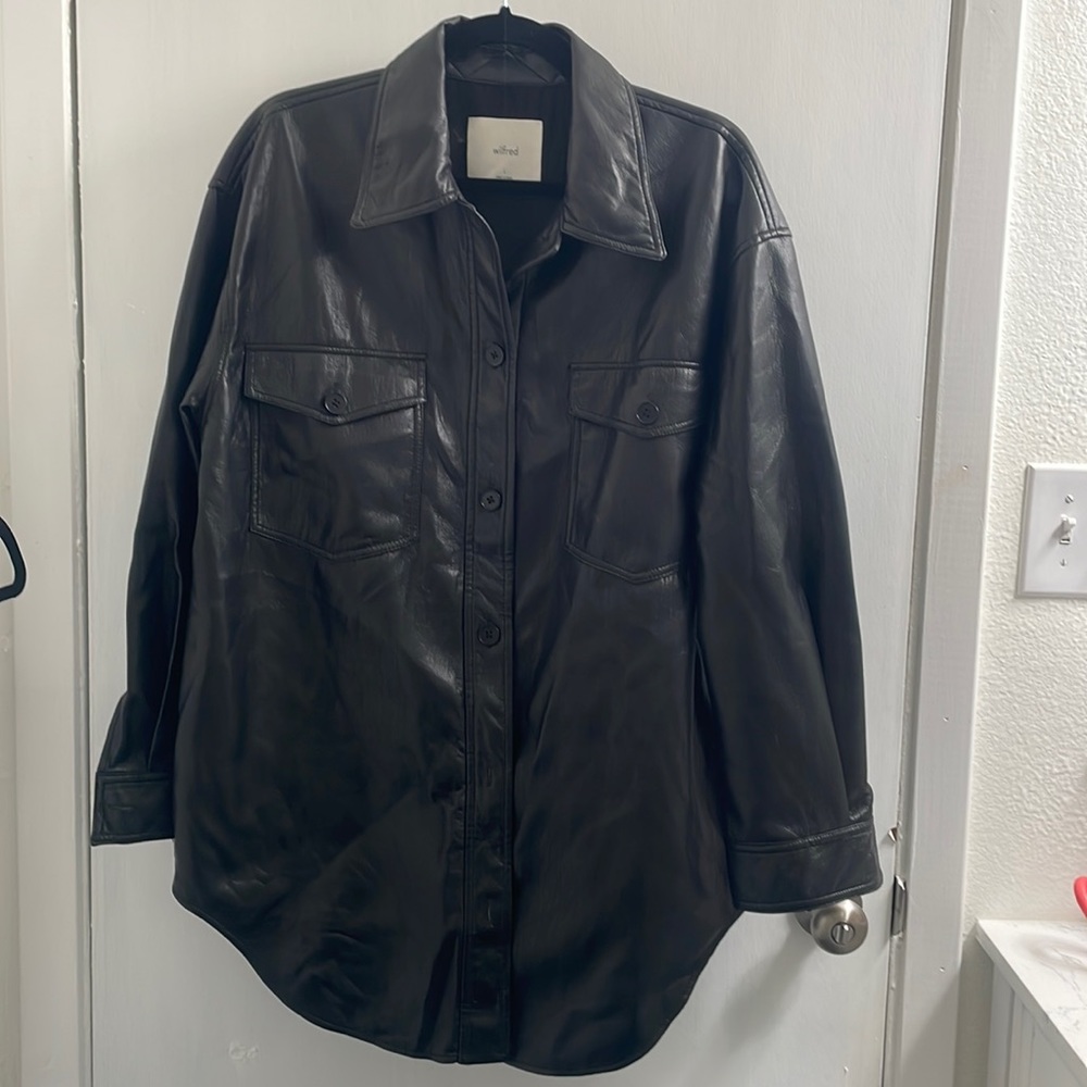 Wilfred black jacket/shirt